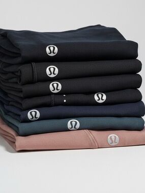 Lululemon Bundle of 8 Pairs Leggings Full Length & Cropped | Size 6 & 8